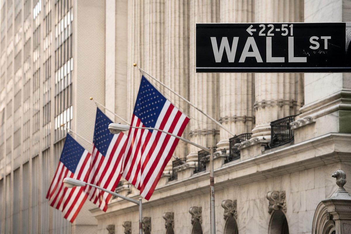 Dow Closes Above 50,000 as AI Rally Lifts S&P 500 and Nasdaq to New Highs