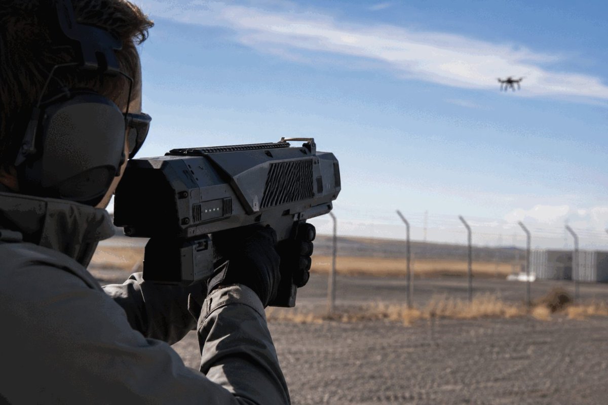 DroneShield Shares Tumble 9.4% on Widening Loss Despite Record Sales