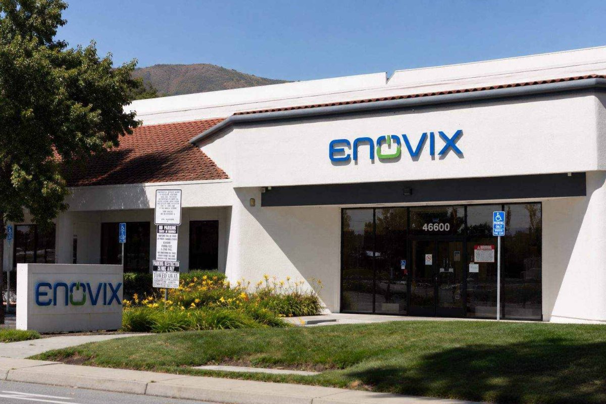 Enovix Shares Slide Despite Q1 Beat as Smartphone Battery Tests Remain Incomplete