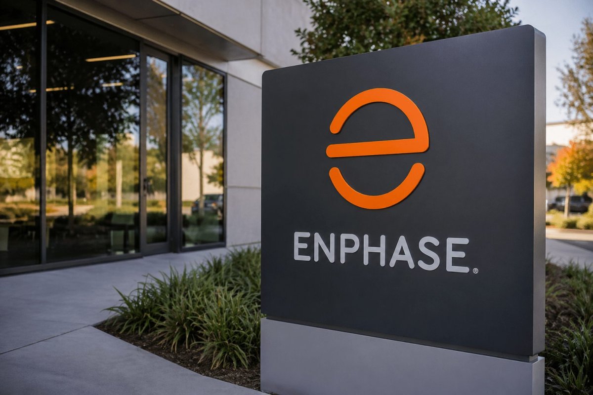 Enphase Energy Shares Tumble as Q1 Earnings Reveal Persistent Solar Demand Weakness