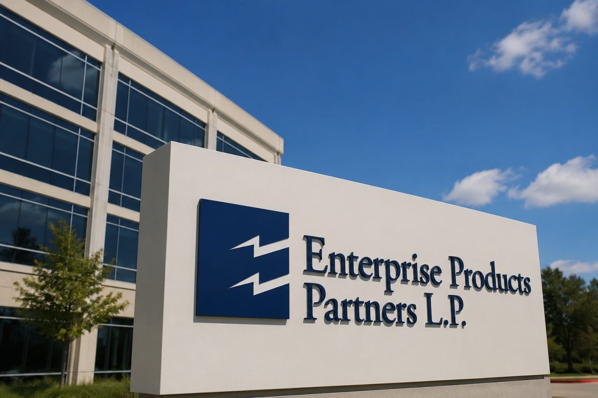 Enterprise Products Partners Flat Amid Volatile Week, Midstream ETF Gains
