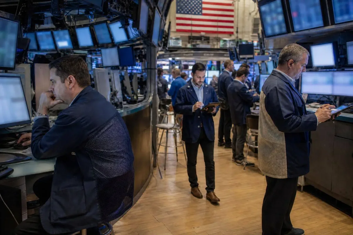 Equities Retreat as Oil Prices and Treasury Yields Weigh on Market