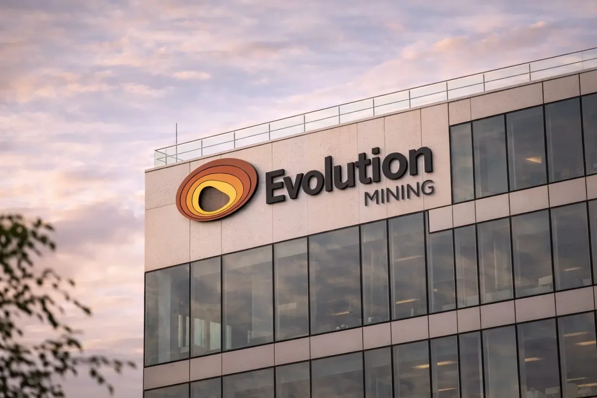 Evolution Mining Shares Dip Ahead of Key Earnings Amid Gold Market Turbulence