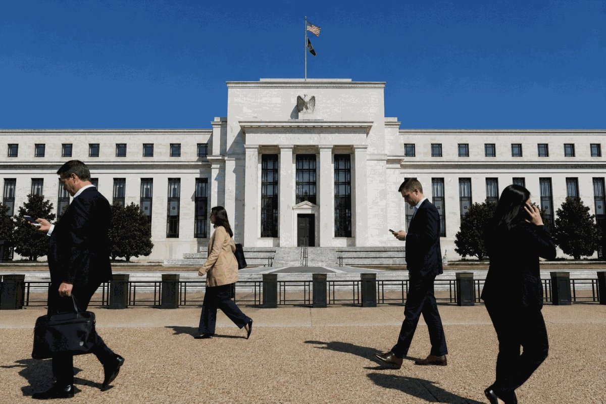 Fed Pause Odds Tested by Tuesday's Data Trio