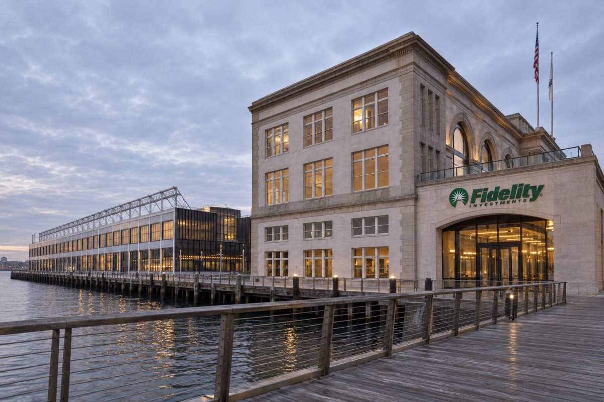 Fidelity Funds' Big Payouts: What the Ex-Date Drop Really Means