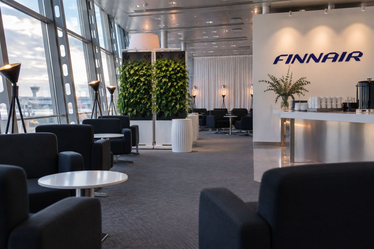 Finnair's UK Disruption: A Costly Blip, Not the Main Earnings Threat
