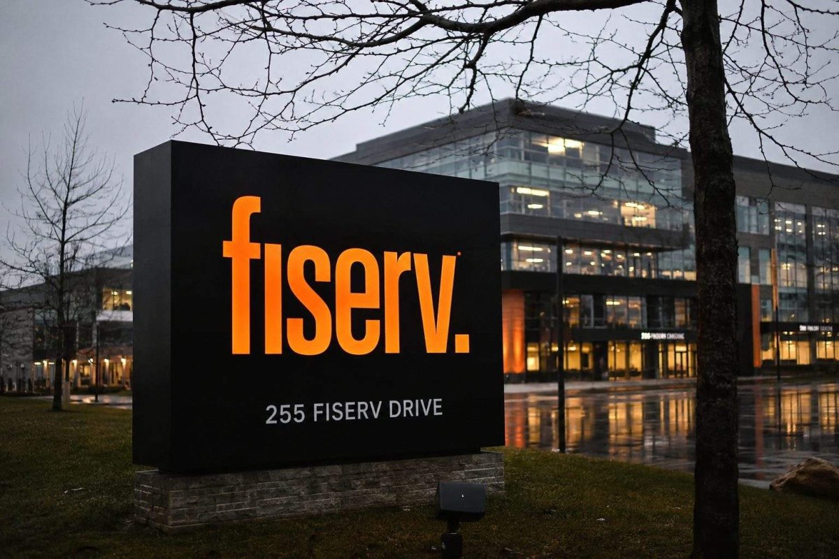 Fiserv Insiders Invest $1.72M Amid CEO Shakeup, Stock Lags