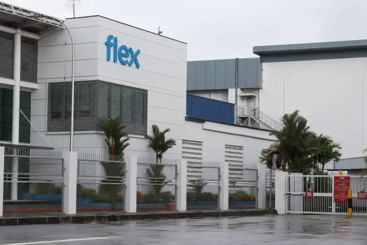 Flex Gains S&P 500 Entry Amid AI Power Unit Growth, Shares Slide in Tech Rout