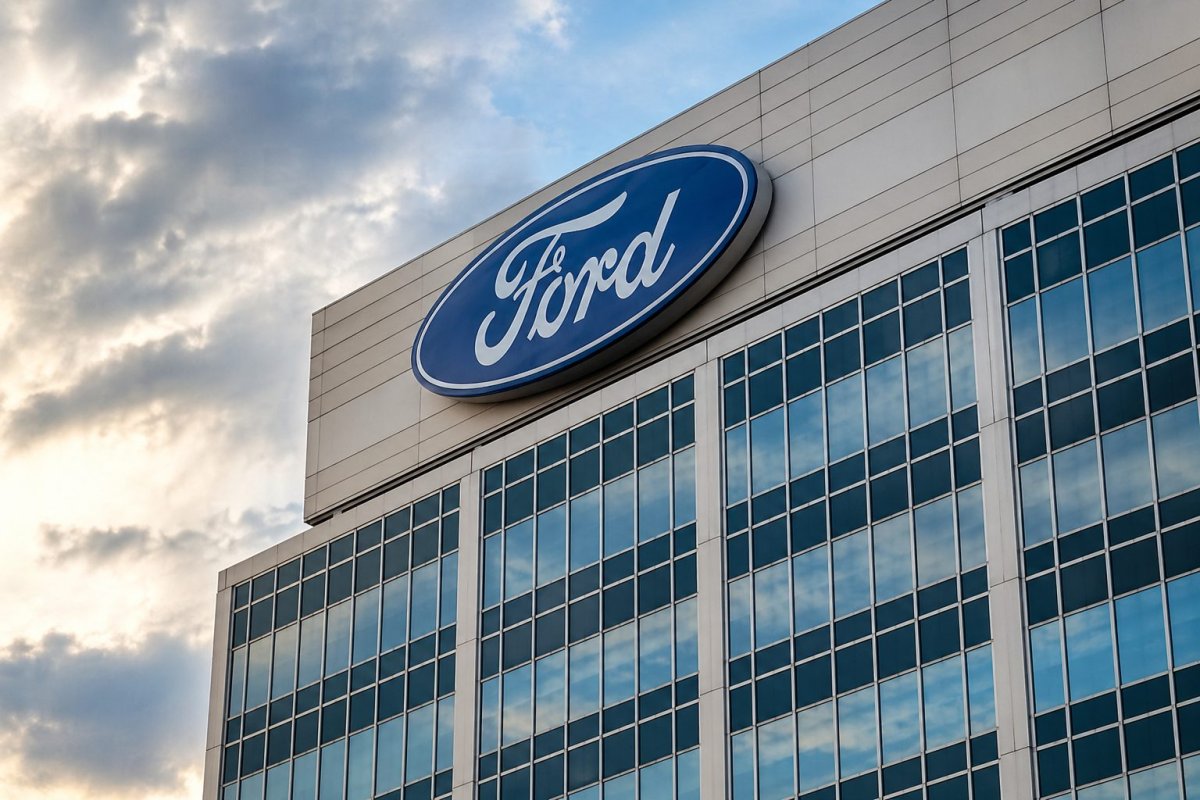 Ford Boosts 2026 Outlook with $1.3B Tariff Refund, F-150 Woes Linger