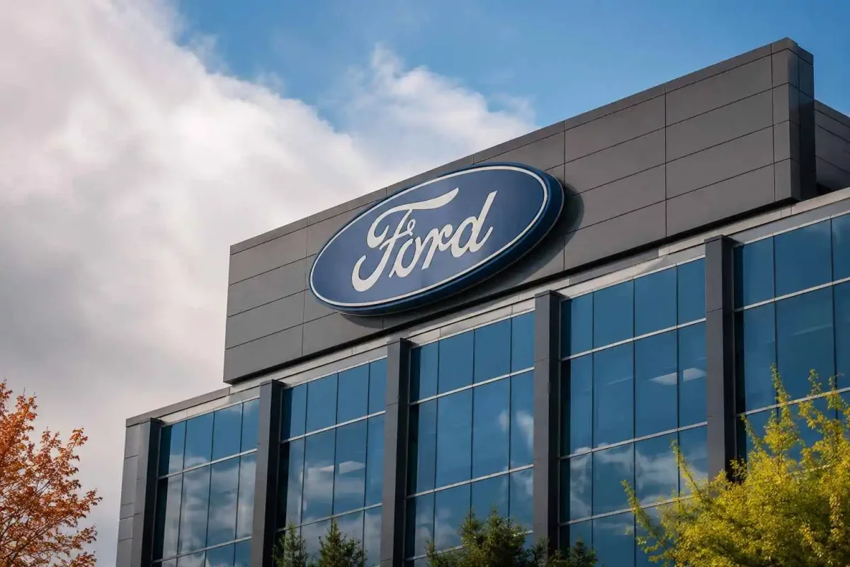 Ford Shares Drop in Premarket as Wall Street Tempers AI Battery Optimism
