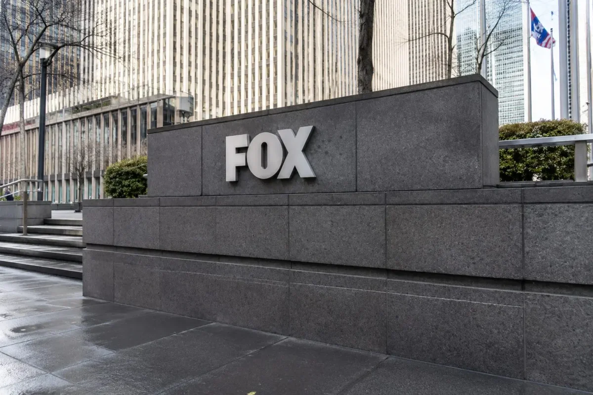 Fox Shares Tumble on $22B Roku Acquisition, Debt and Dilution Concerns
