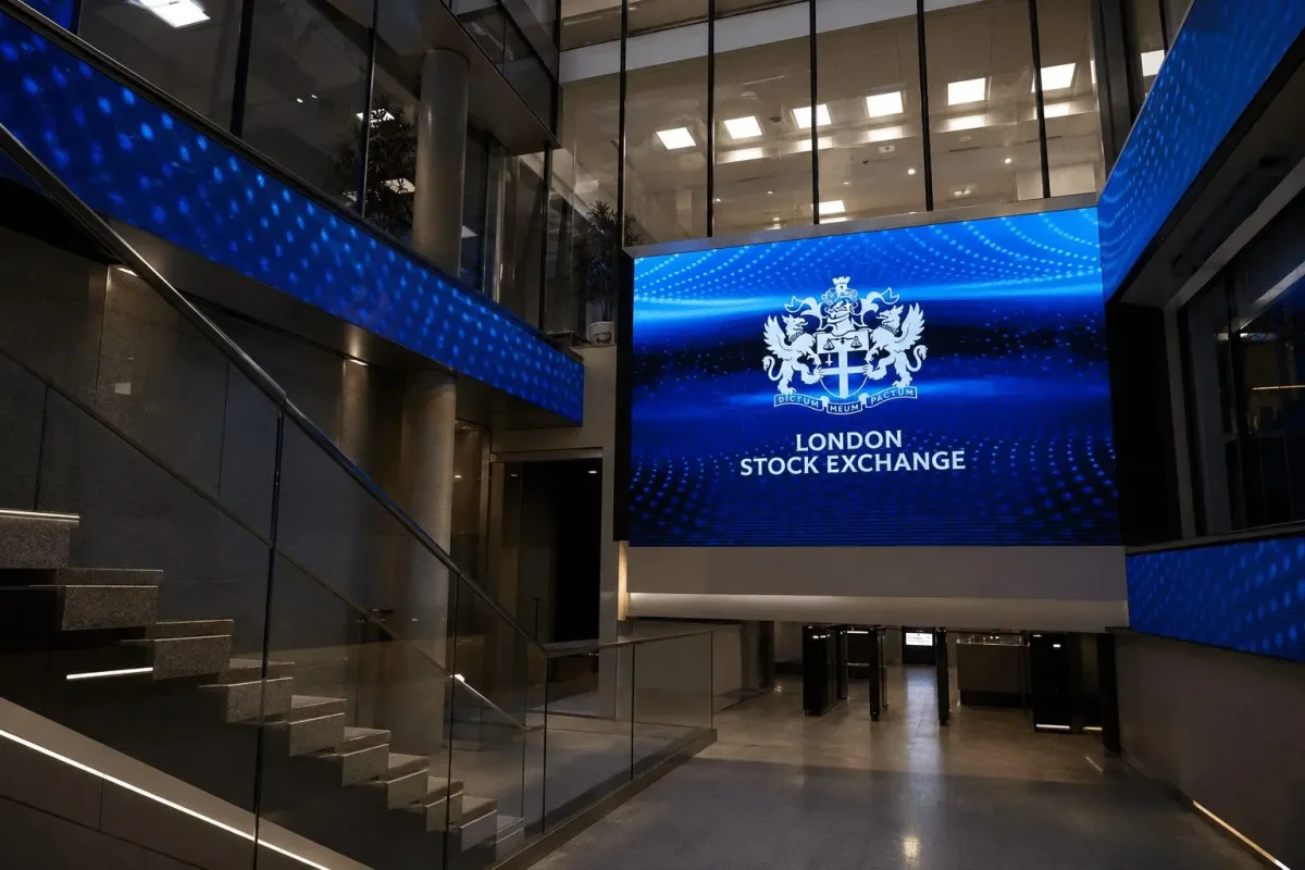 FTSE 100 Gains Capped as UK Data Eases Rate Hike Concerns