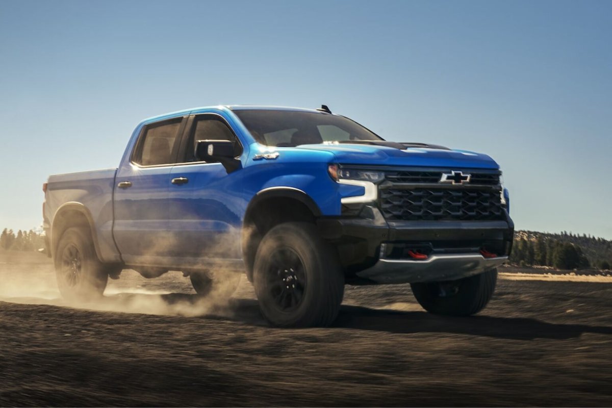GM Engine Remedy Under NHTSA Scrutiny Across Nearly 1M Trucks