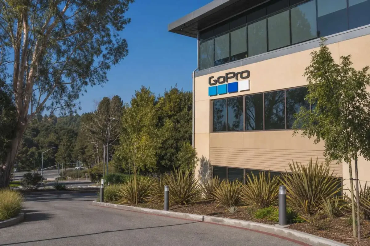 GoPro Shares Trade at $1.20, 5.3% Above Starman's $1.14 Cash Offer