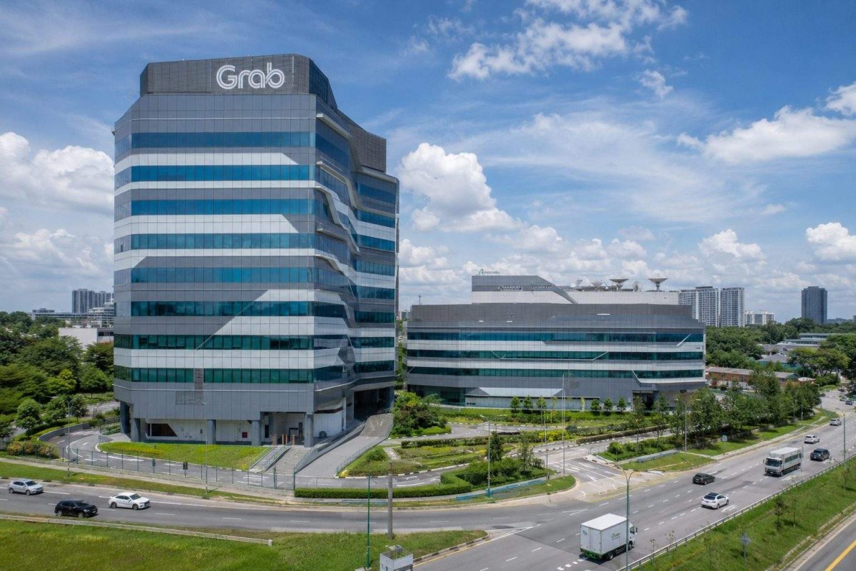 Grab Holdings Gains on Superbank Consolidation in Indonesia
