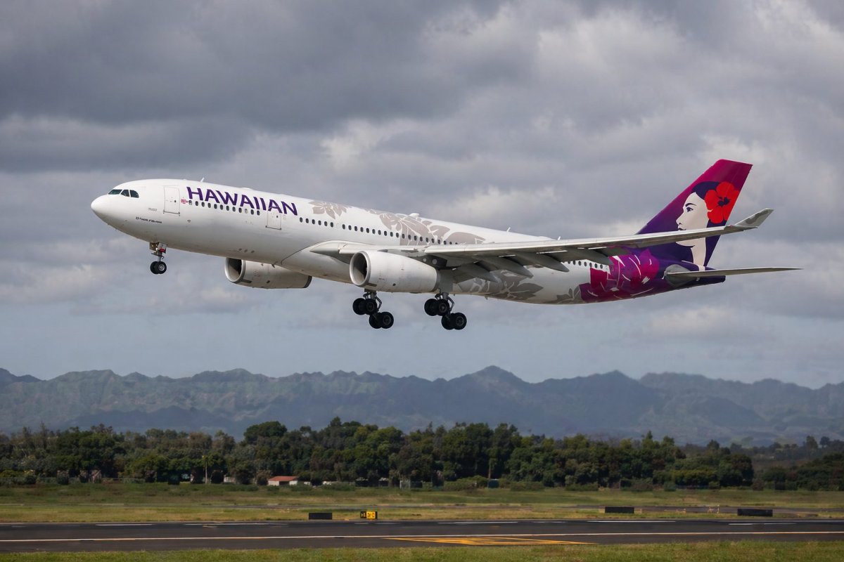 Hawaiian Airlines Joins oneworld as Alaska Integration Accelerates