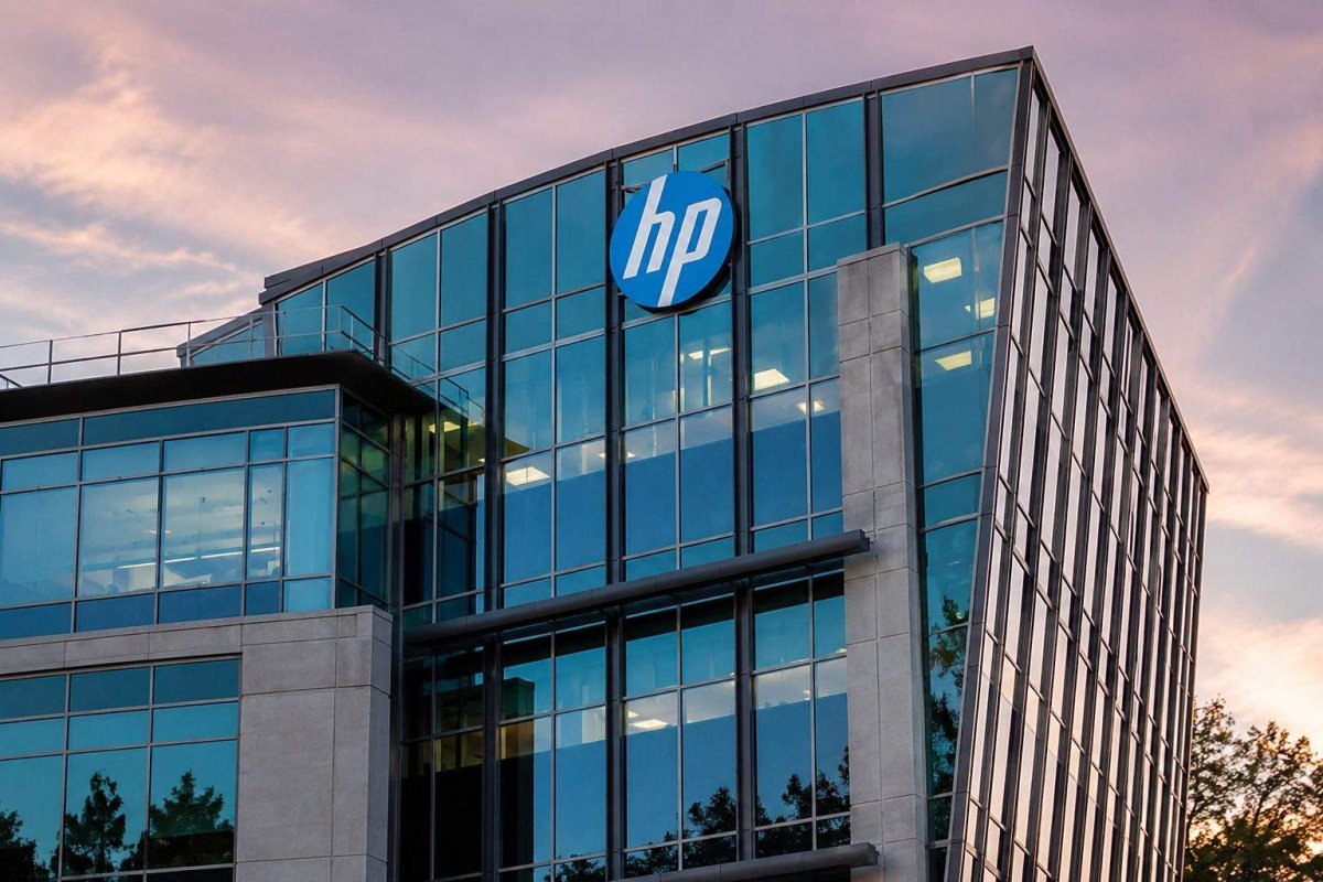 HP Stock Surges Ahead of Earnings as AI PC Hype Meets Margin Pressure