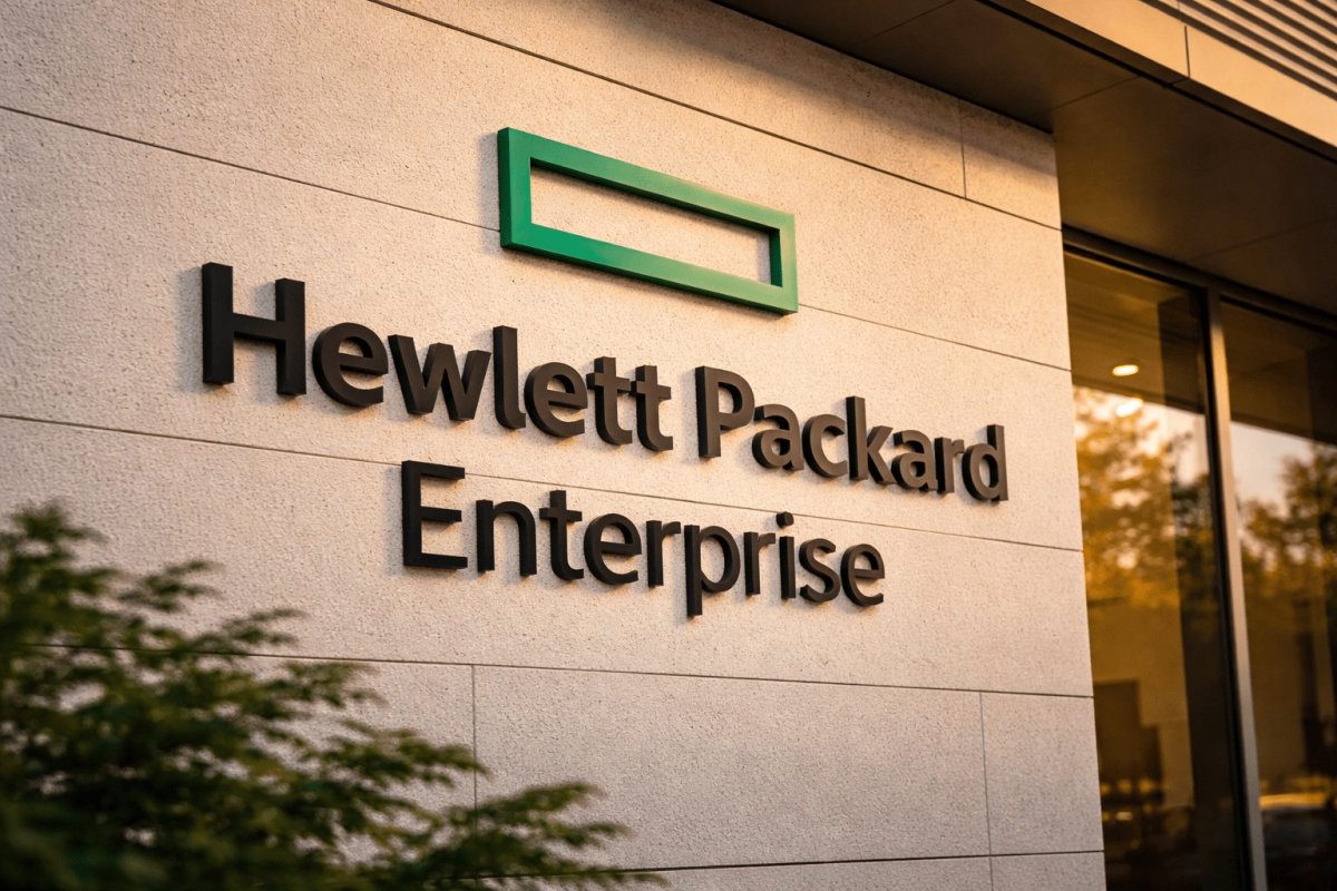HPE Holds Gains After Analyst Target Hike, AI Backlog Tops $5B