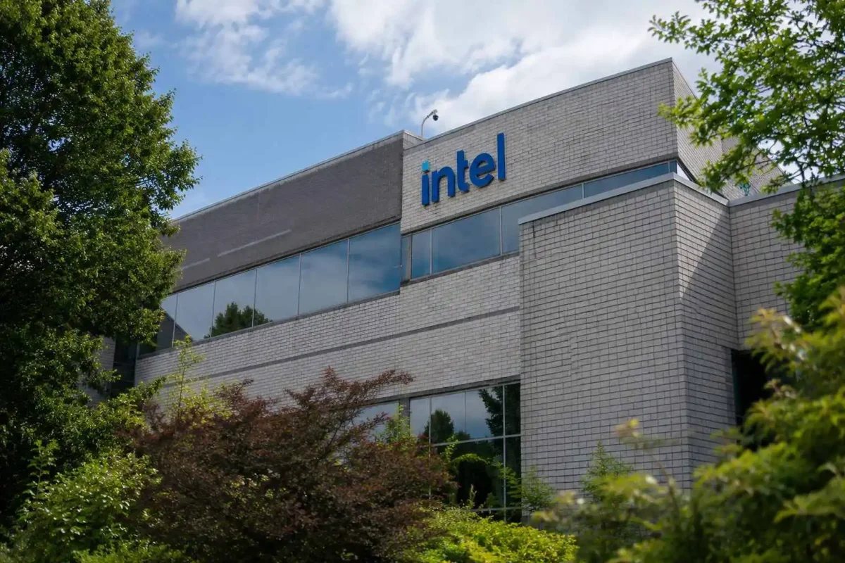 Intel Shares Dip Despite Computex AI Push as Wall Street Seeks Tangible Results