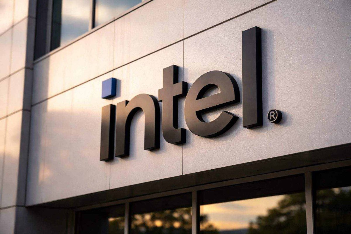 Intel Shares Surge on China Server CPU Supply Crunch