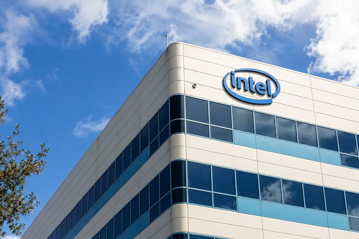 Intel Stock Tumbles Despite 18A-P Chip Milestone Amid Sector Rout