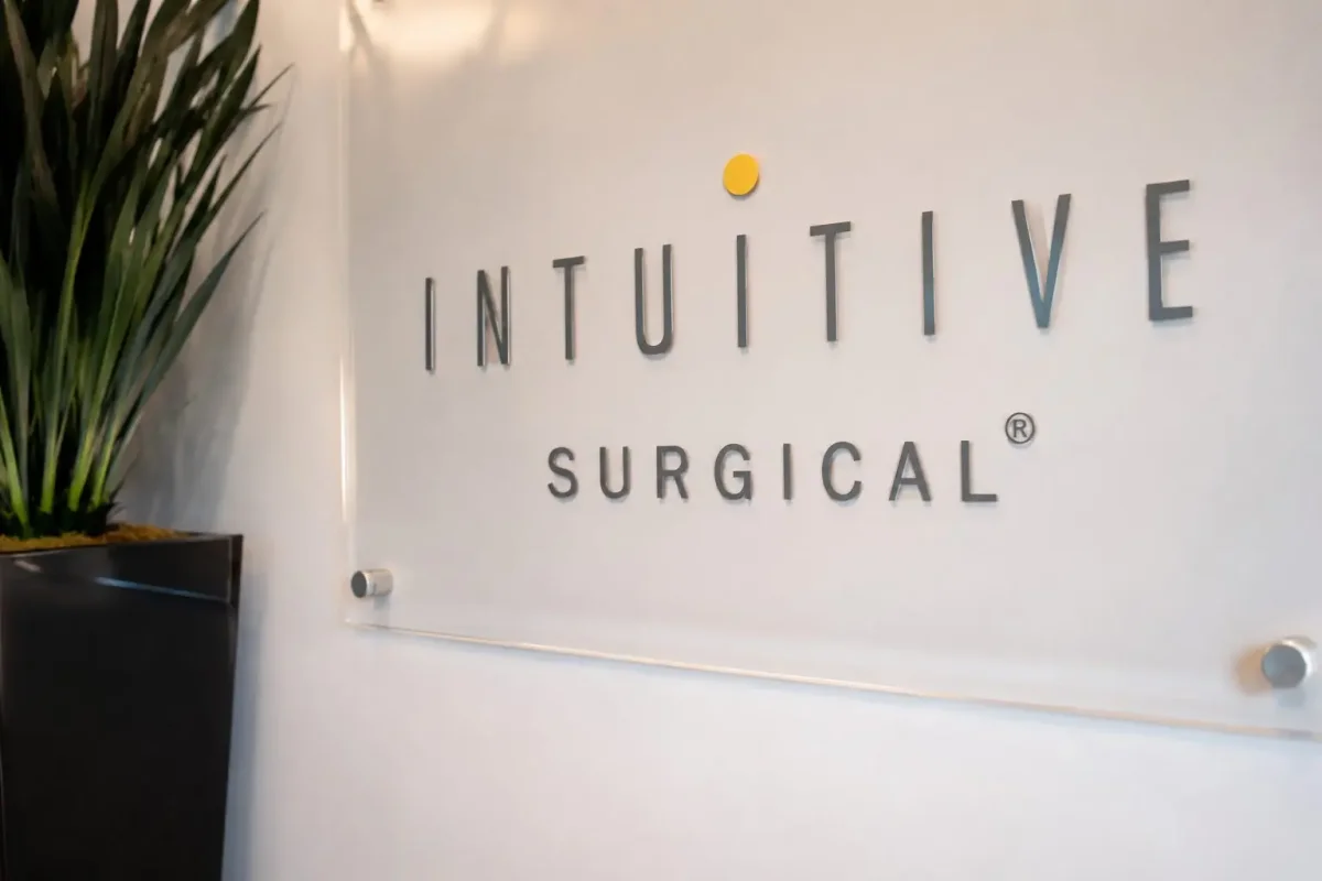 Intuitive Surgical Dips Despite Record Highs for Nasdaq and S&P 500