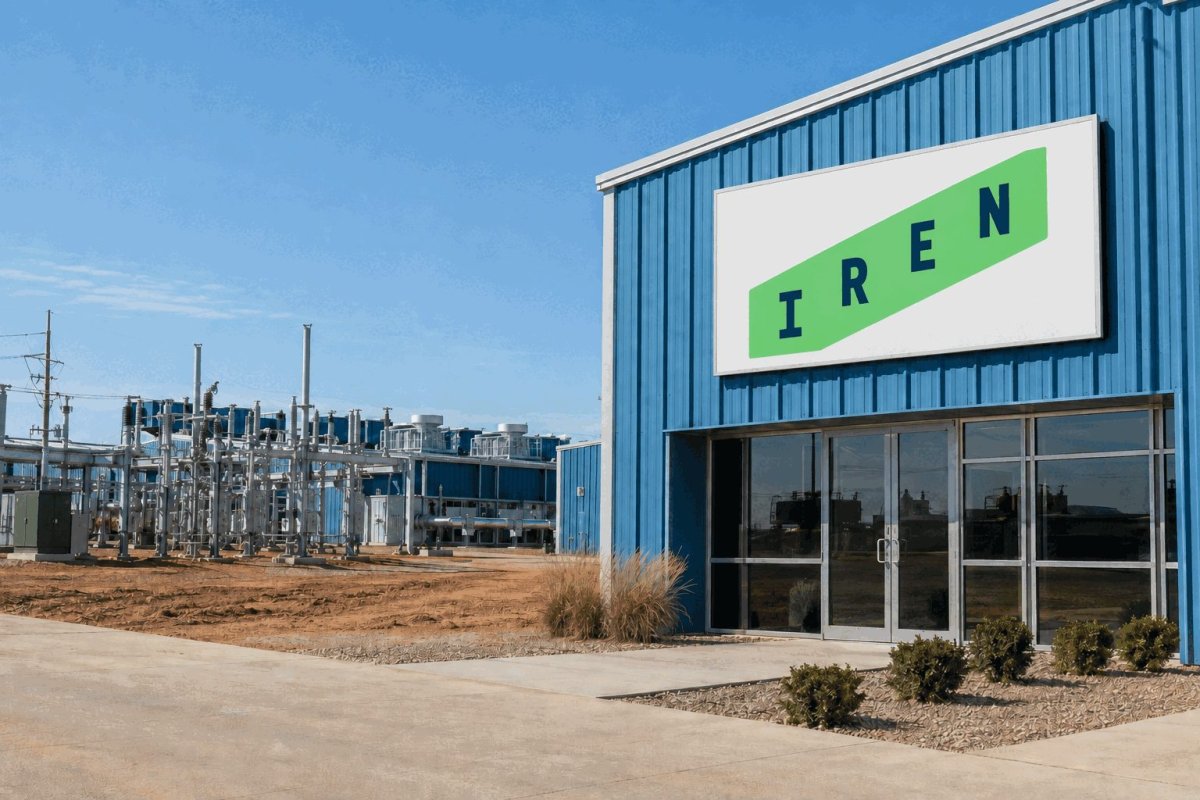 IREN Stock Rises 3.8% as Microsoft Approves First AI Data Center Phase