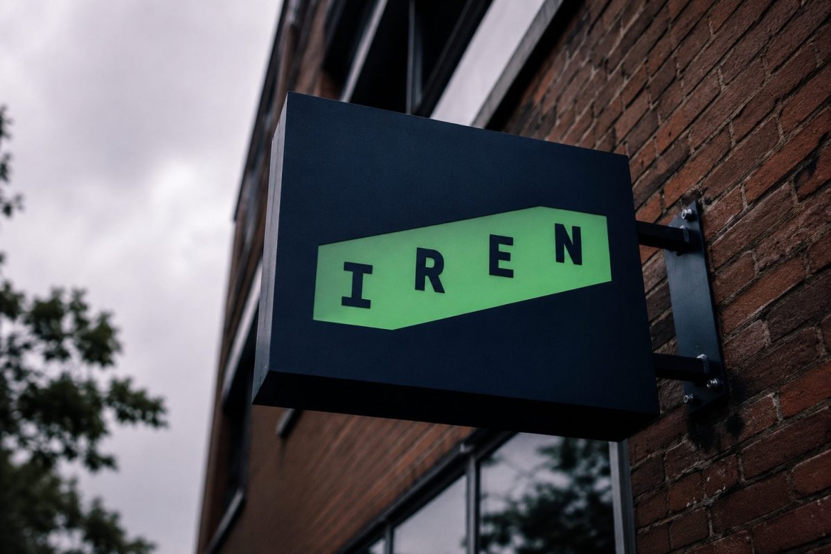 IREN Stock Rises Ahead of Q3 Earnings; Mirantis Deal and AI Pivot Under Scrutiny
