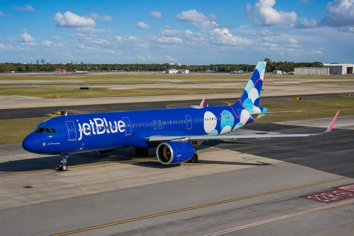 JetBlue cancels 12 routes, shifts focus to Fort Lauderdale after Spirit exit