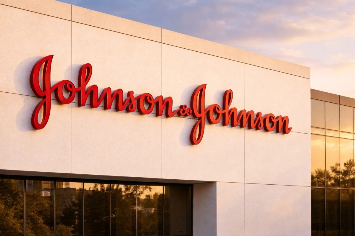 Johnson & Johnson Shares Retreat Amid Healthcare Sector Weakness