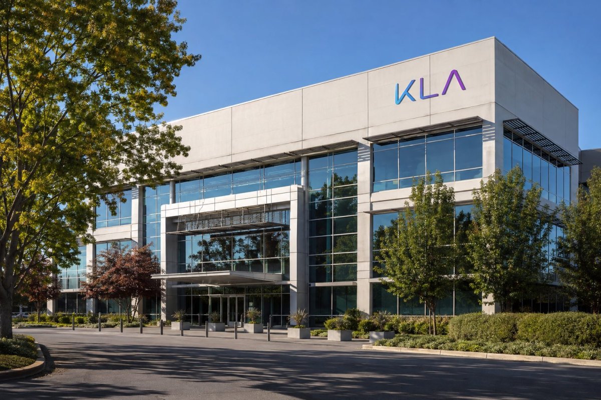KLA's $24B Selloff: Market Demands Proof Beyond Strong Guidance
