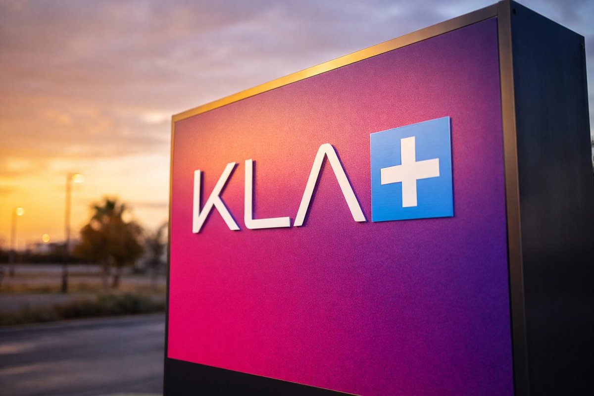 KLA Shares Dip After Hours as Investors Eye Economic Data, Dividend
