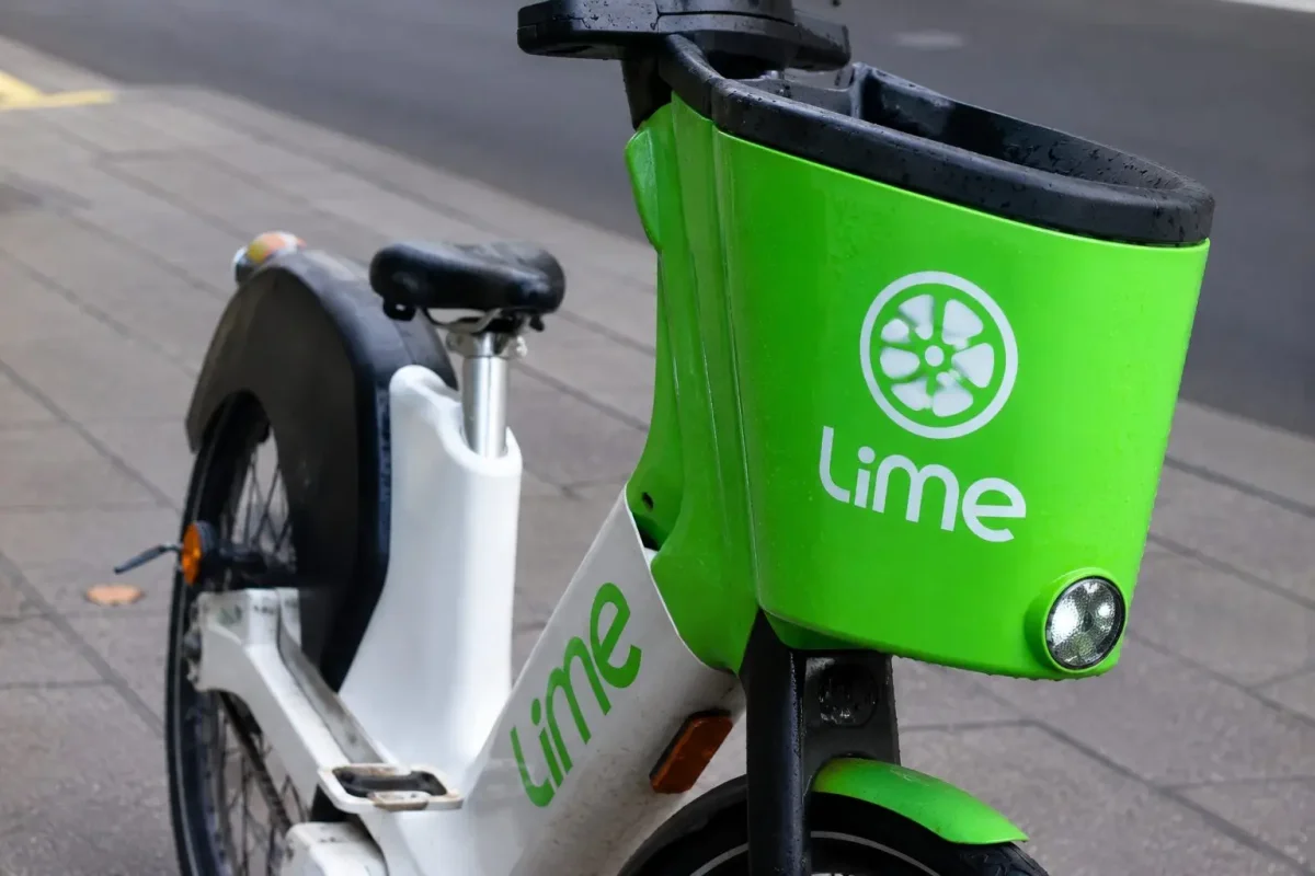 Lime Parent Neutron Holdings Rises 4% in Nasdaq Debut
