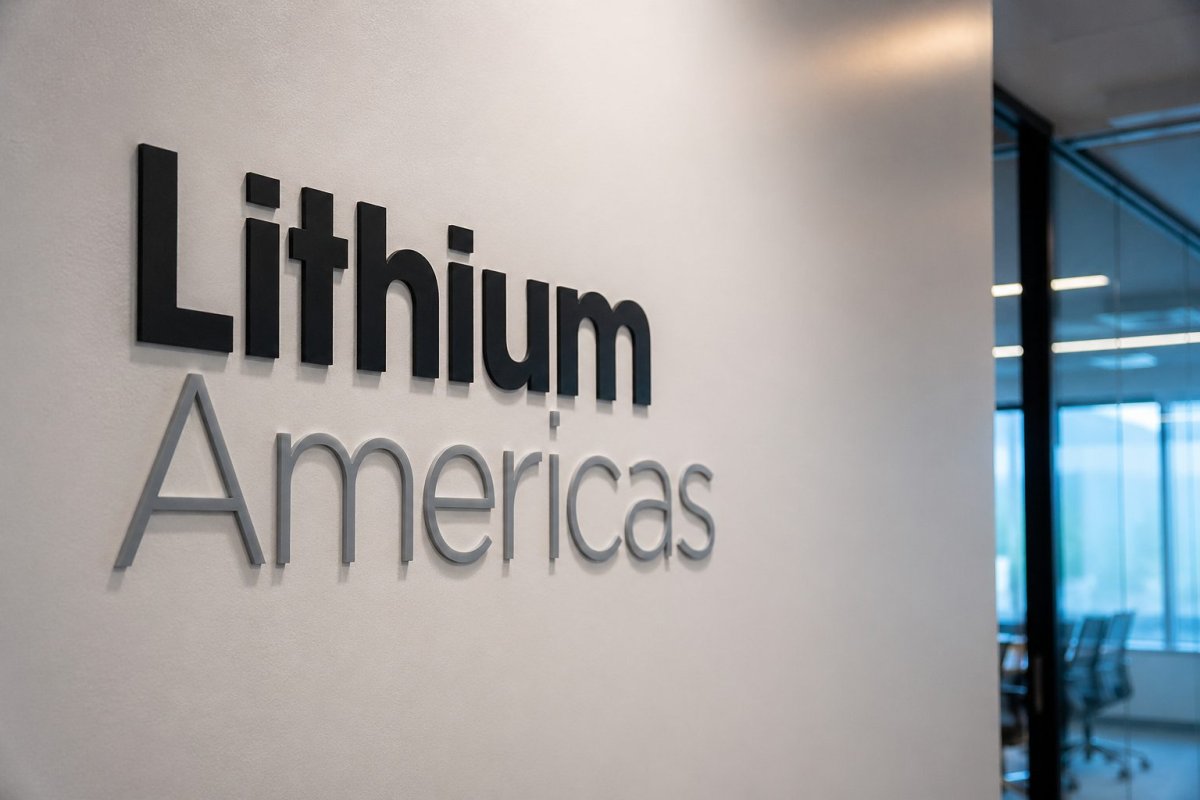 Lithium Americas Falls as HSBC Cuts Target, Thacker Pass Risks Resurface