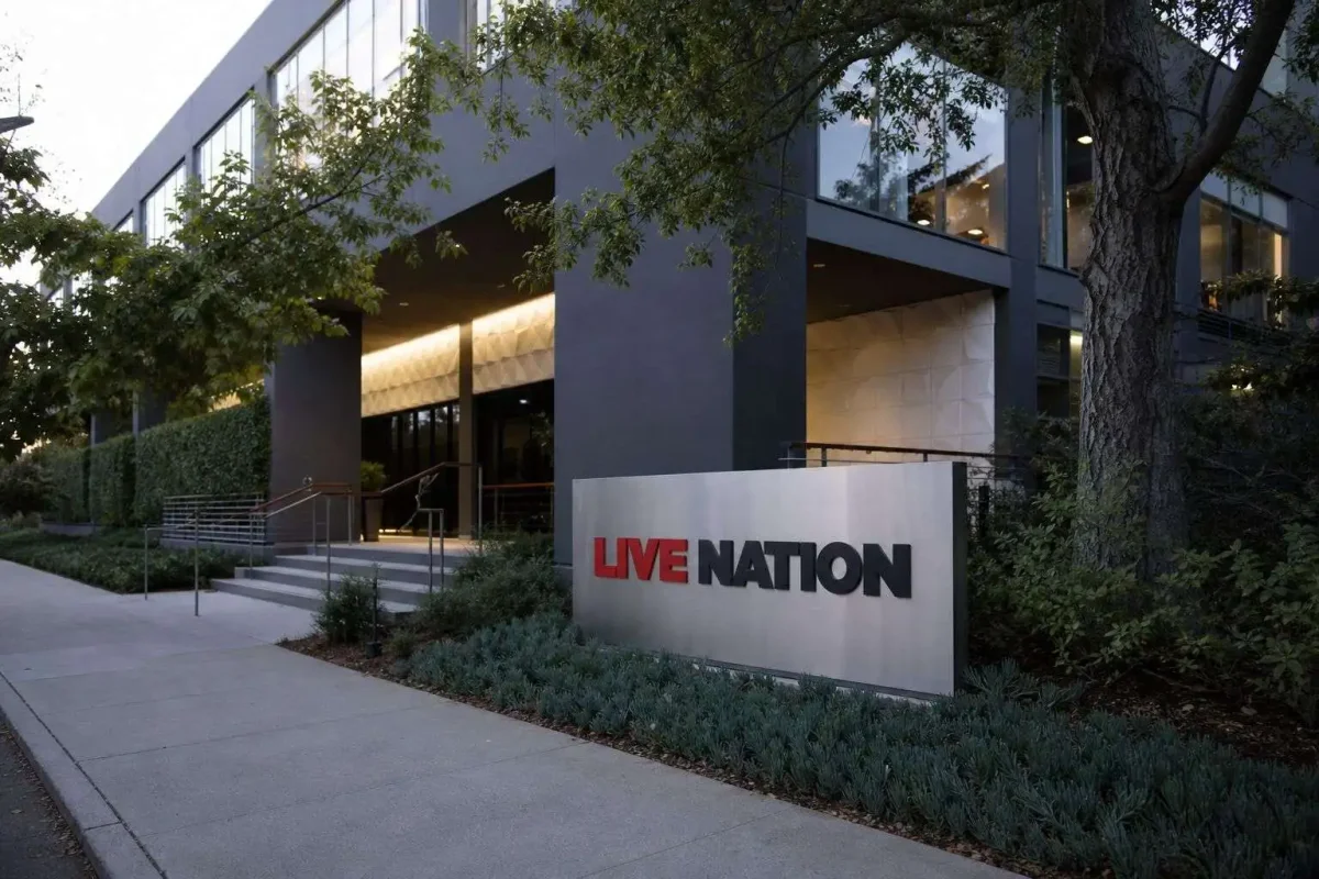 Live Nation Rises 1.3% as Venue Expansion Tests Margin Strategy