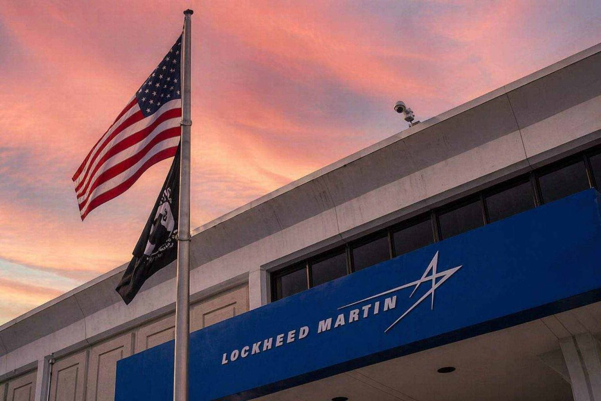 Lockheed Martin Q1 Earnings Miss as F-16 and C-130 Delays Hit Margins