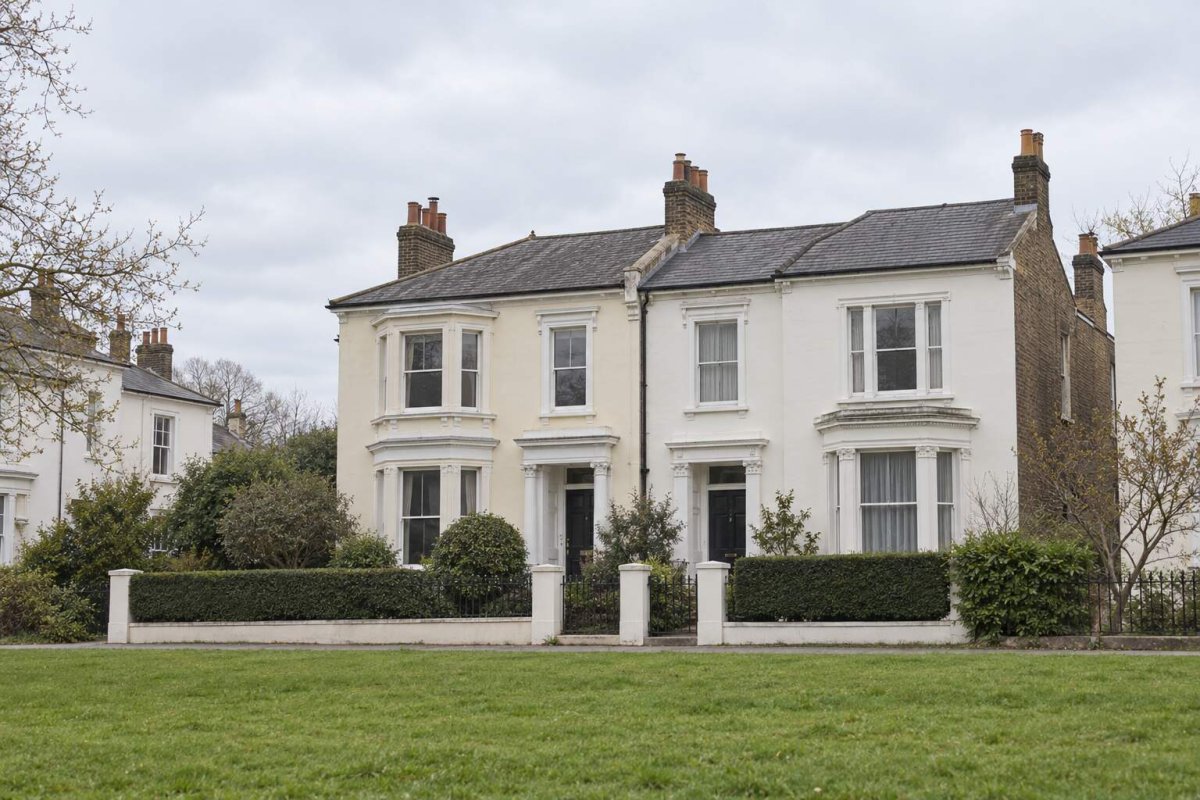 London Mansion Tax Looms as House Prices Slide 3.3%