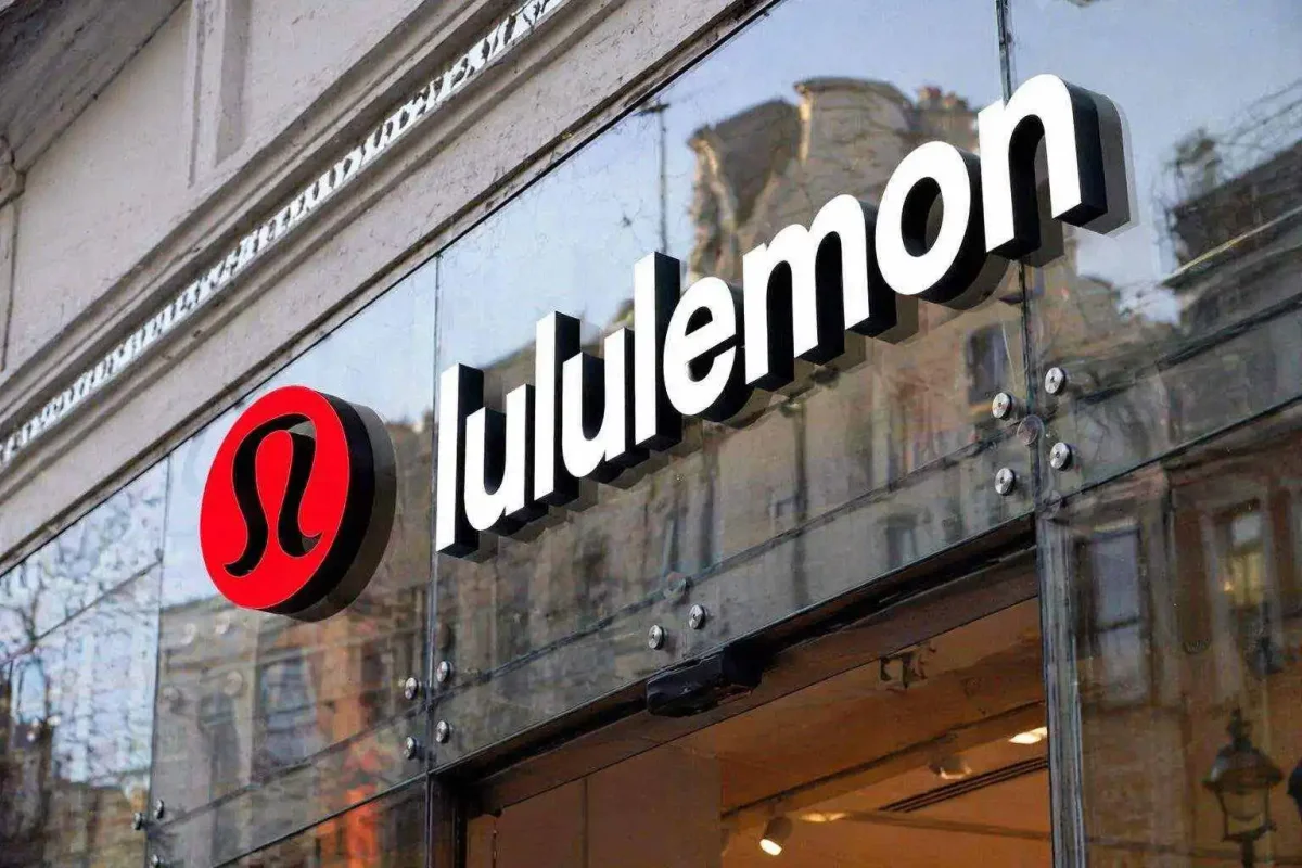 Lululemon's Slump Tests Investor Faith in Turnaround Plan