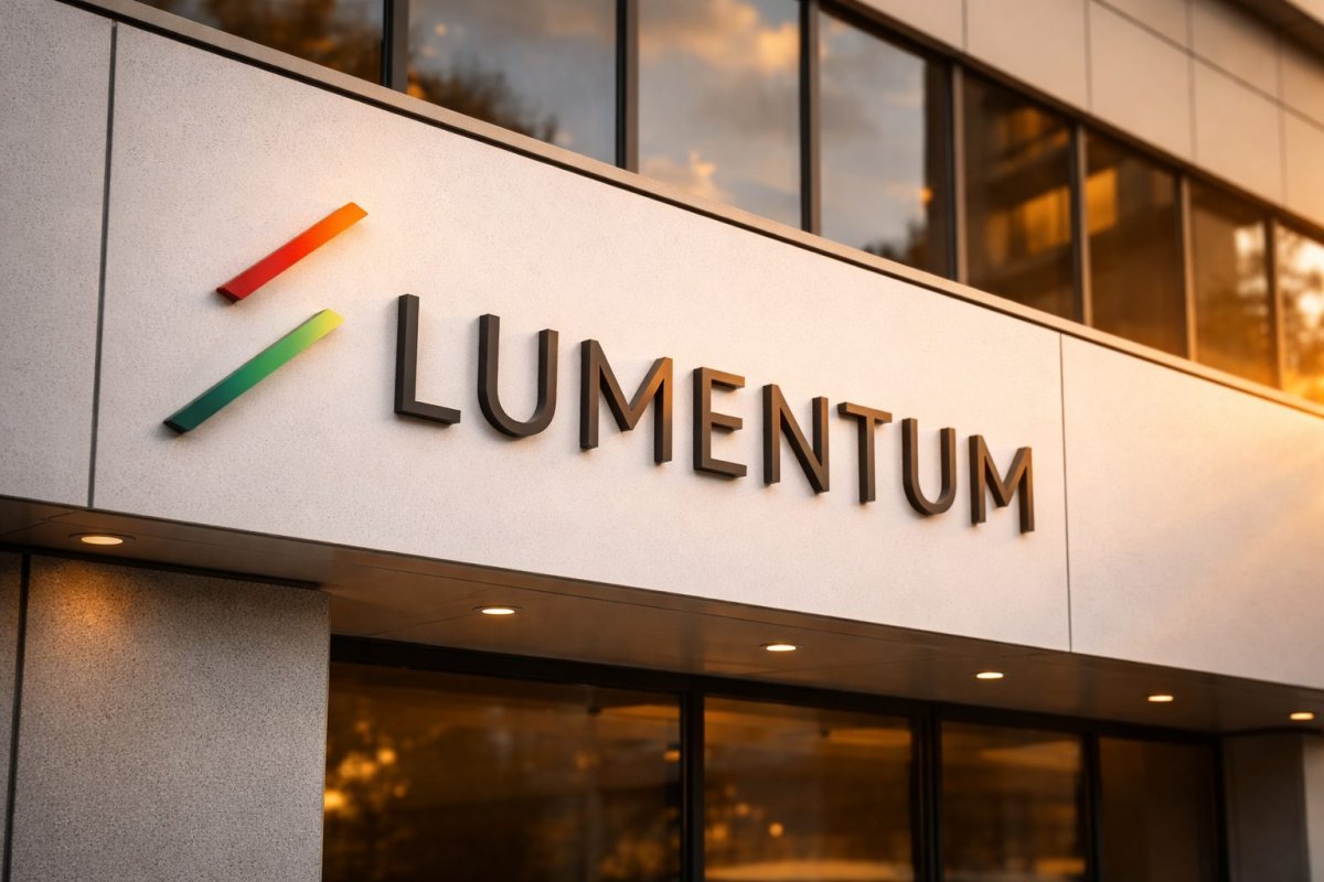 Lumentum Shares Extend Rally on AI Infrastructure Demand