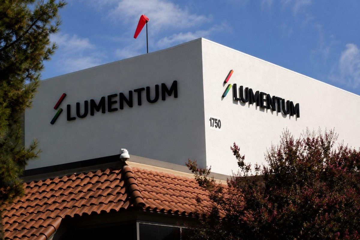 Lumentum Stock Tumbles as AI Tech Rally Pauses