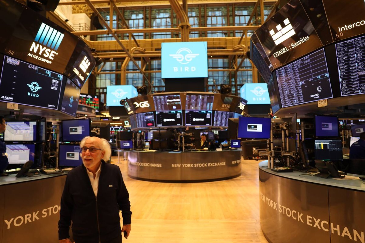 M&A Surge Broadens S&P 500 Rally Despite 5.33% Treasury Yield