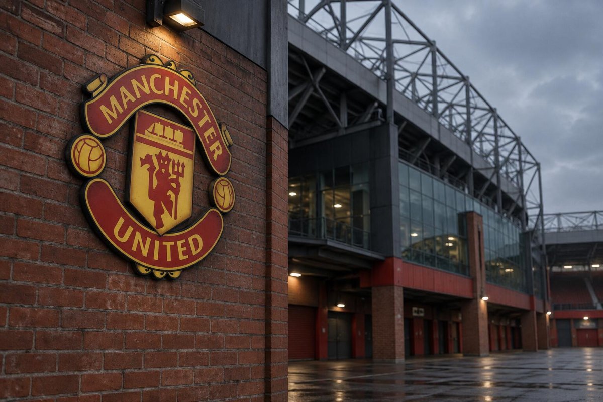 Manchester United Stock Drops 3.5% as Sales Target Fails to Boost Profit Outlook