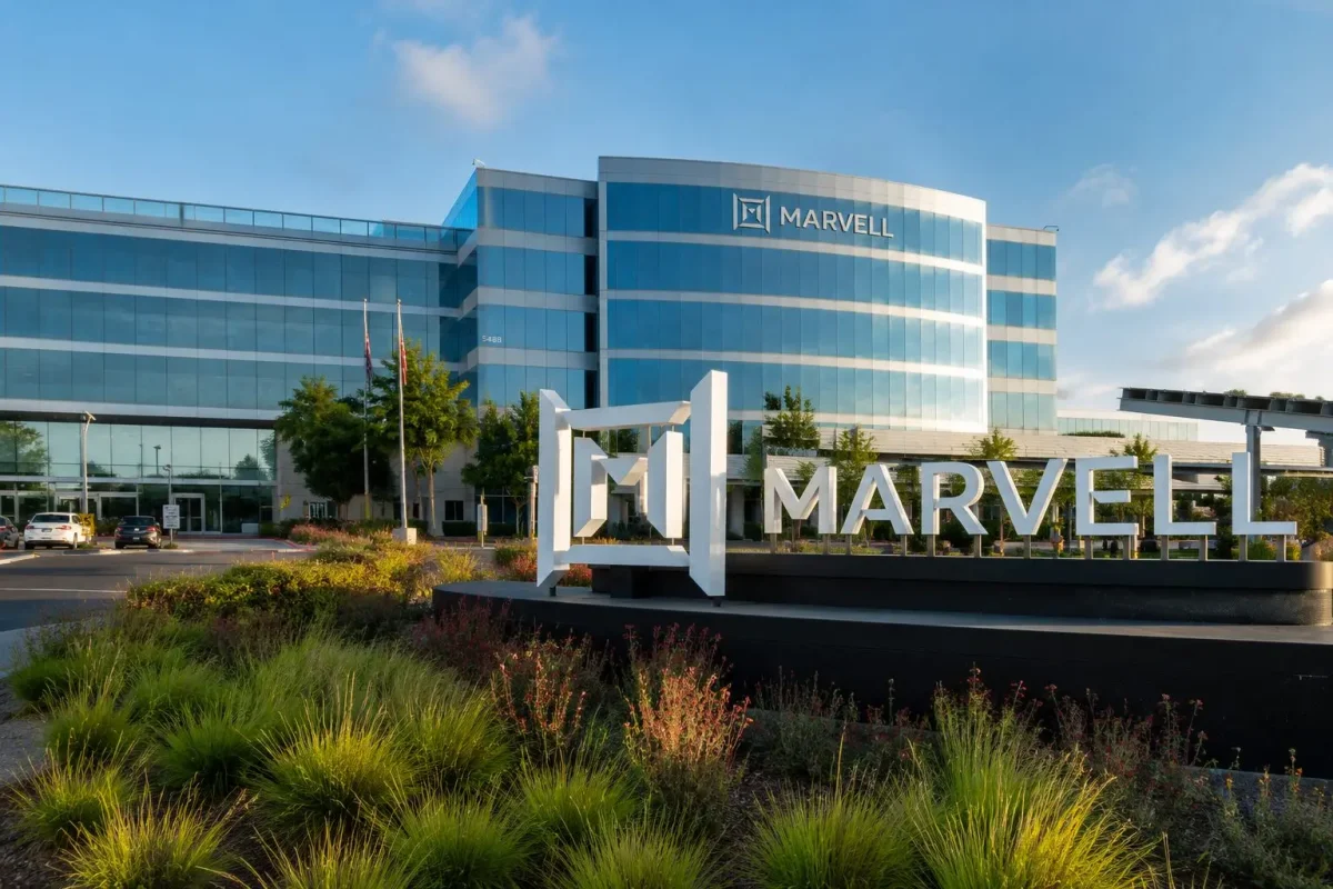 Marvell's S&P 500 Entry Fails to Halt Chip Selloff as Valuation Concerns Mount