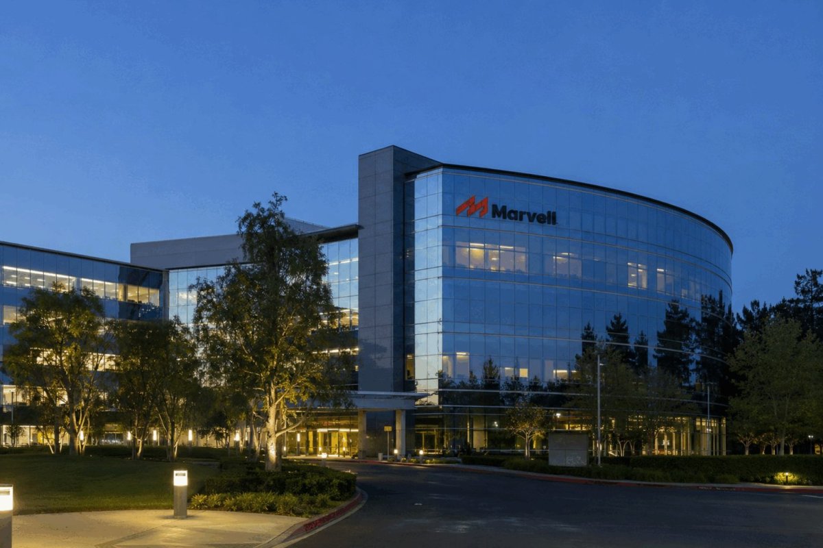 Marvell Stock Plunges 10% as Google AI Revenue Slips to Fiscal 2029