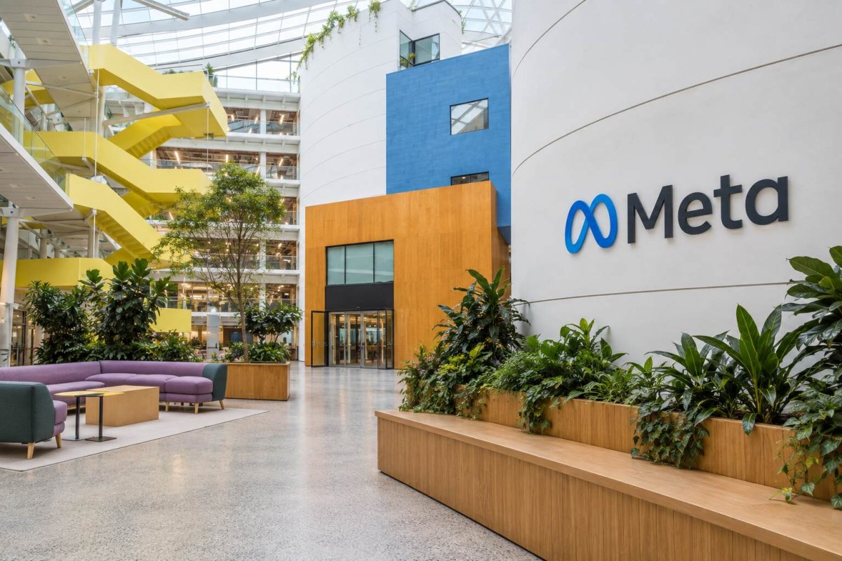 Meta Stock Gains 6.6% Amid New Mexico Trial; Legal Risks Persist