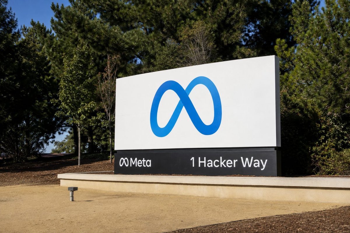Meta Stock Slips as Muse Hype Meets $145B Spending Reality