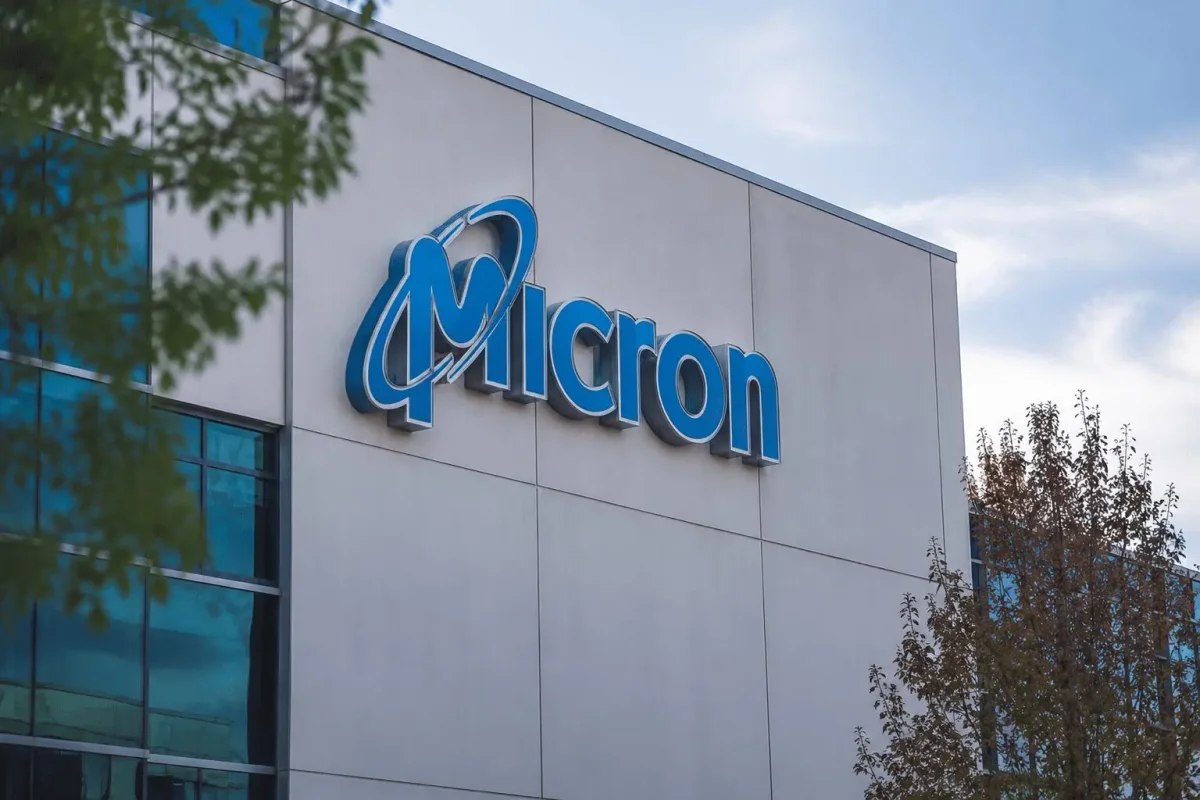 Micron's AI Surge Faces Samsung HBM Challenge Ahead of Earnings