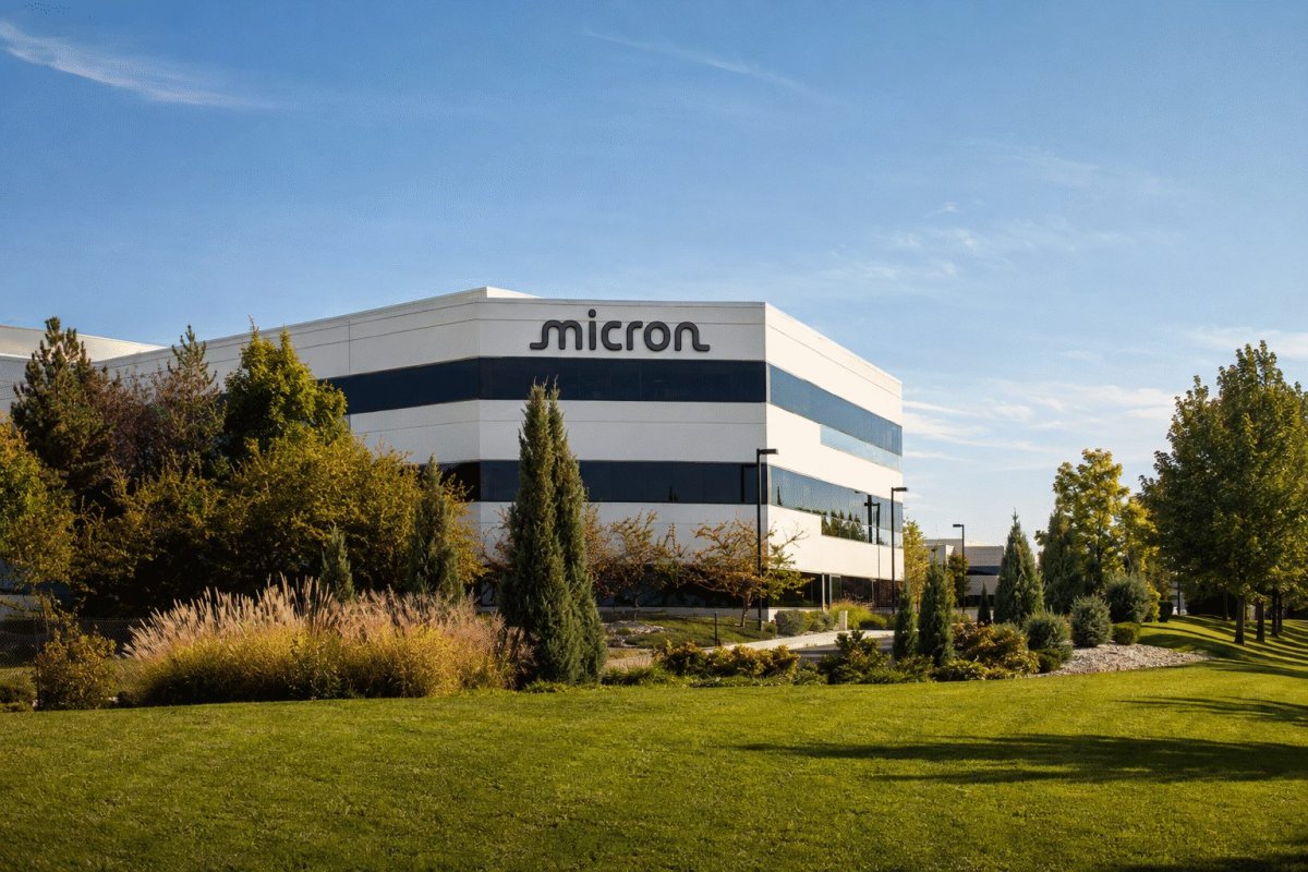 Micron Slips as Samsung's Payout Plan Falls Short, Exposing Crowded Memory Bets