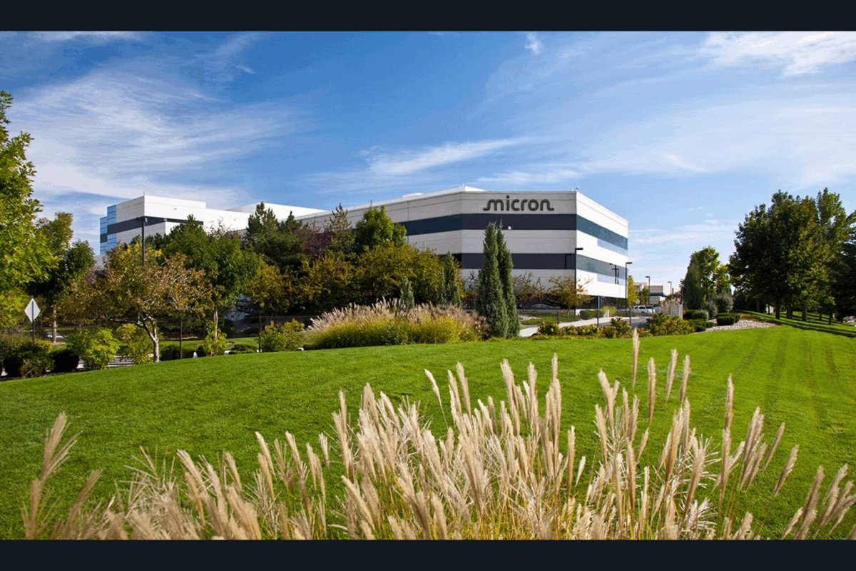 Micron Stock Slight Dip Masks Strong AI Memory Outlook