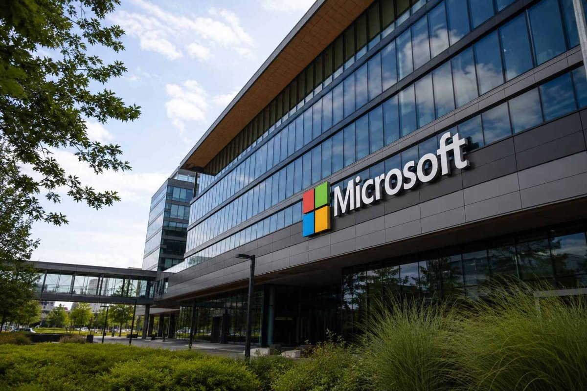 Microsoft's AI Spending Strategy Under Scrutiny as Stock Rebounds
